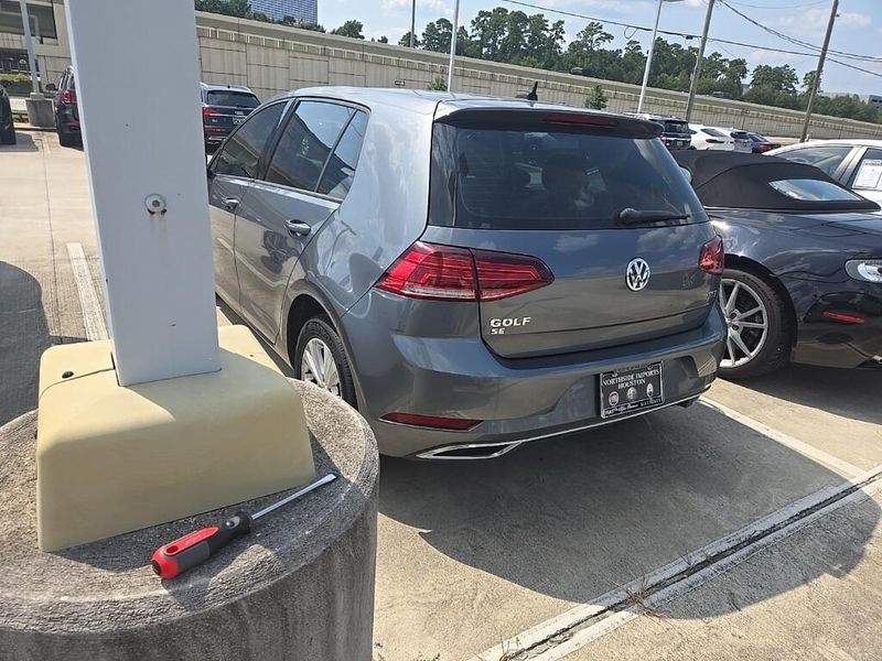 2018 Volkswagen Golf TSI SE photo 4