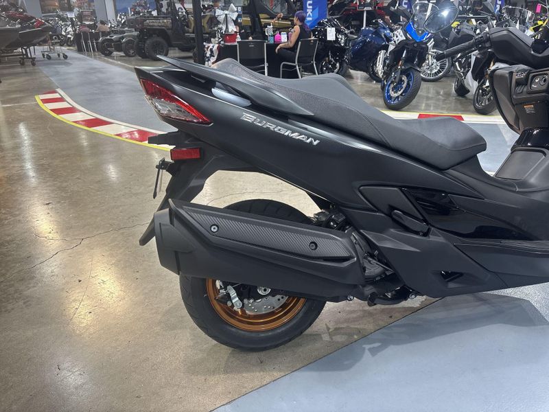 New 2027 Suzuki BURGMAN 400 Image 15