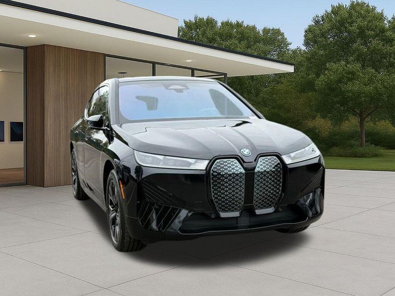 Used 2023 BMW iX xDrive50Image 5