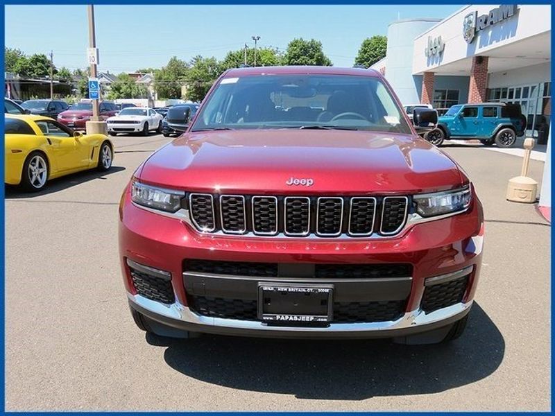 2023 Jeep Grand Cherokee LimitedImage 3