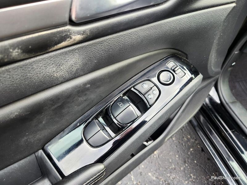 Used 2023 Nissan Altima 2.5 SV