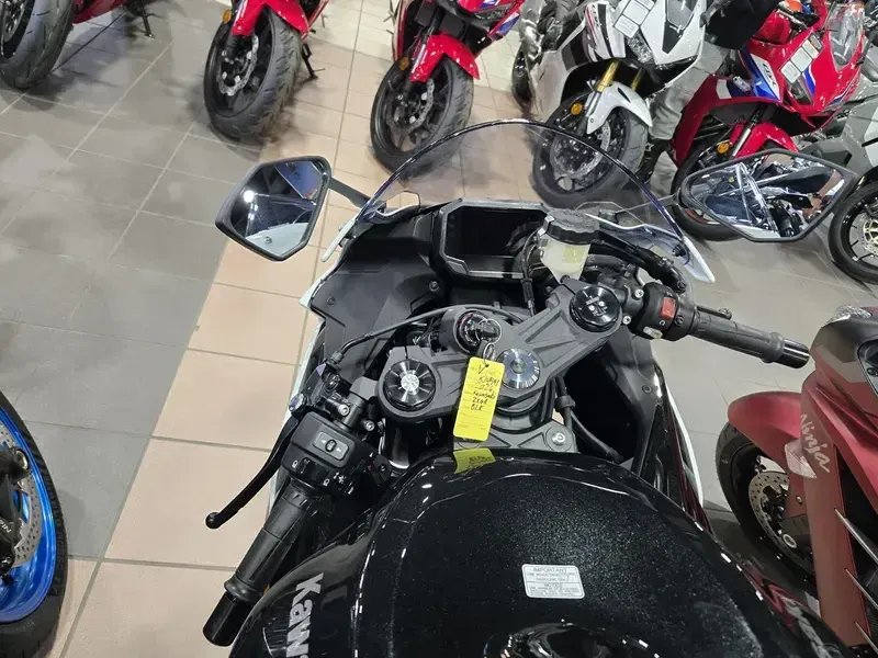 NEW 2026 KAWASAKI NINJA ZX6R ABS Image 9