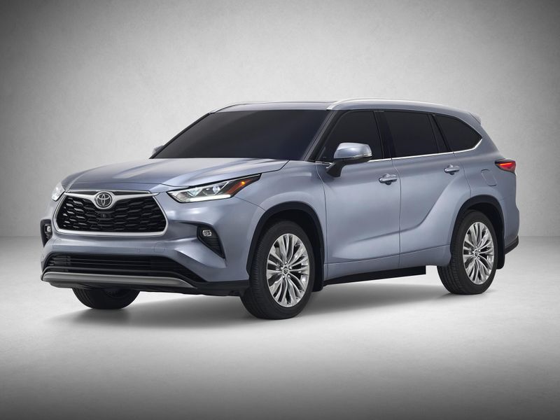 Used 2021 Toyota Highlander XSEImage 1