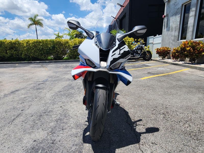 2026 BMW S 1000 RRImage 2