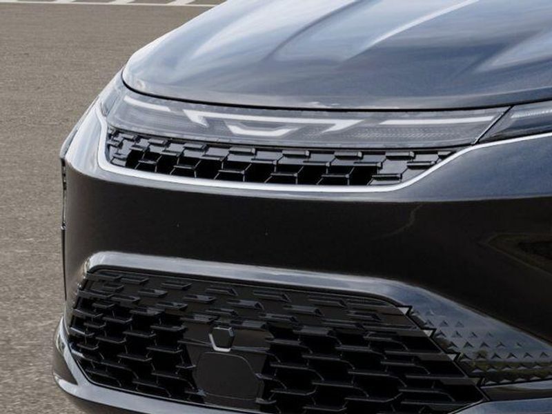 New 2027 Chrysler Pacifica LimitedImage 11