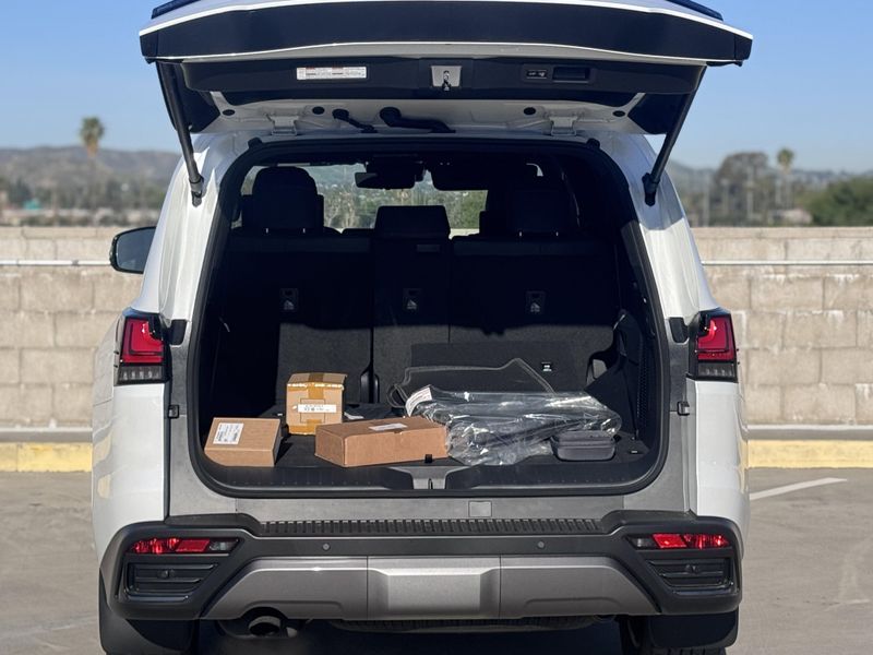 2025 Lexus LX 600 LuxuryImage 14