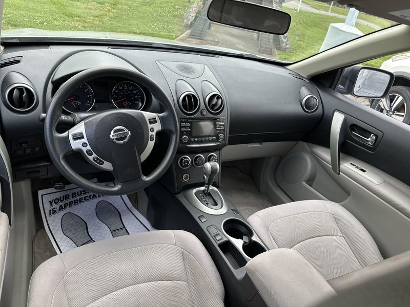 2012 Nissan Rogue SImage 17