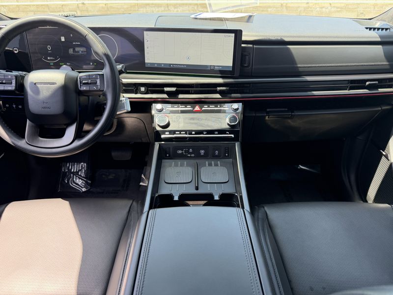 Used 2025 Hyundai Santa Fe Hybrid CalligraphyImage 31