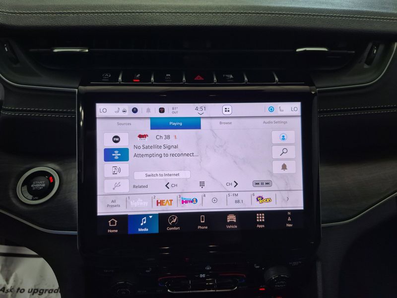 New 2025 Jeep Grand Cherokee L Limited 4x4Image 30