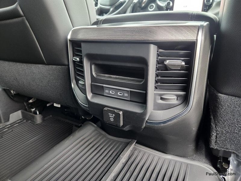 New 2026 RAM 3500 Laramie Crew Cab 4x4 6'4' Box