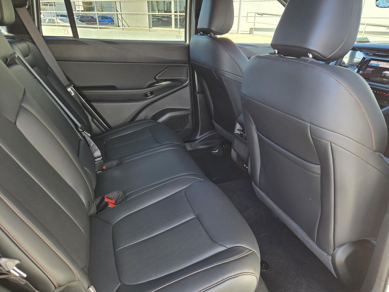 New 2026 Jeep Cherokee Limited 4x4