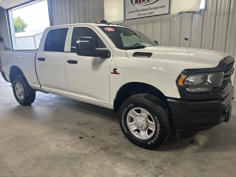 2024 RAM 2500 Tradesman Crew Cab 4x4 6