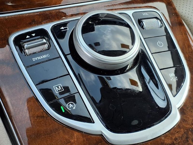 2018 Mercedes-Benz GLC 300 300Image 25