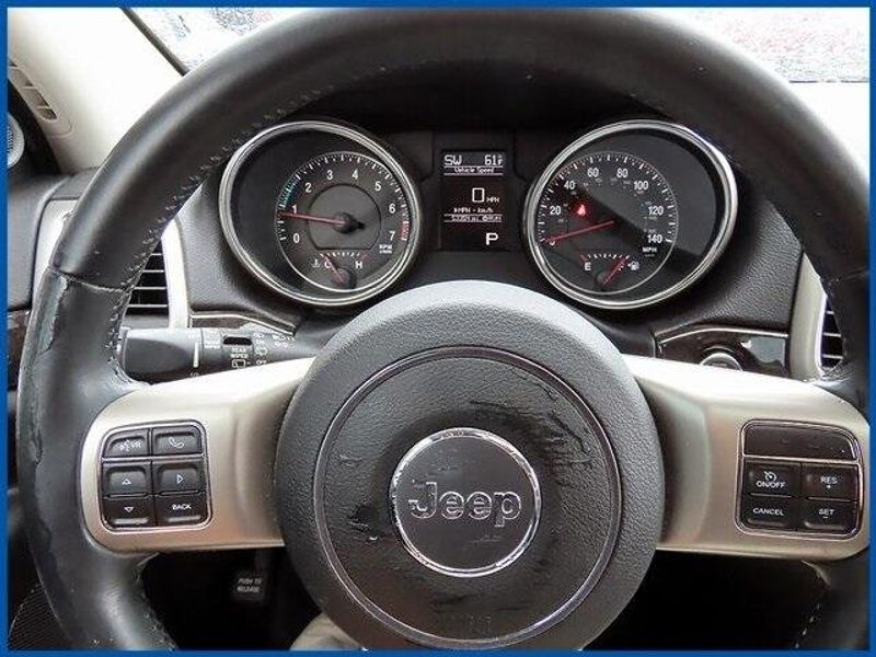 2012 Jeep Grand Cherokee LaredoImage 15