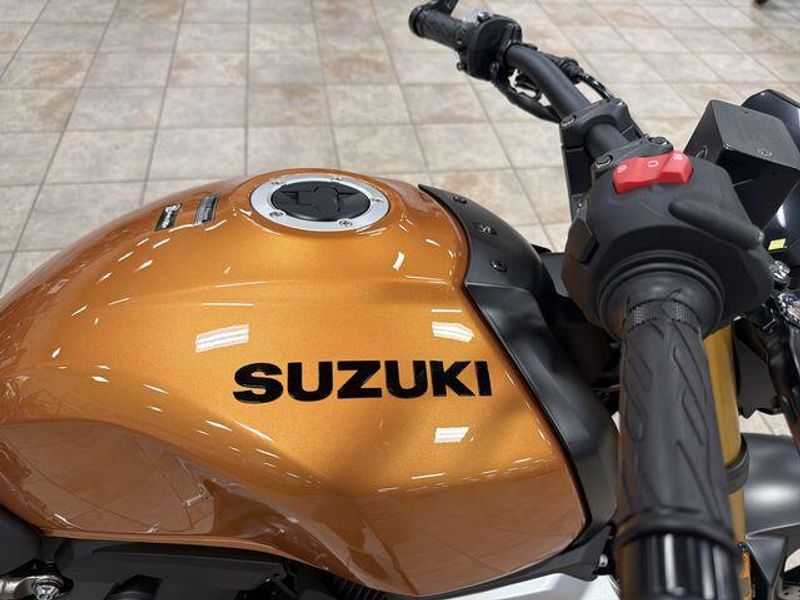 New 2026 Suzuki GSX-8T Image 26