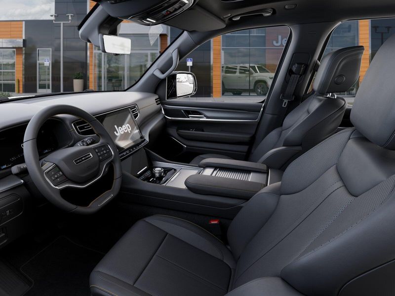 2026 Jeep Grand Wagoneer 85th Anniversary Edition 4x4Image 22