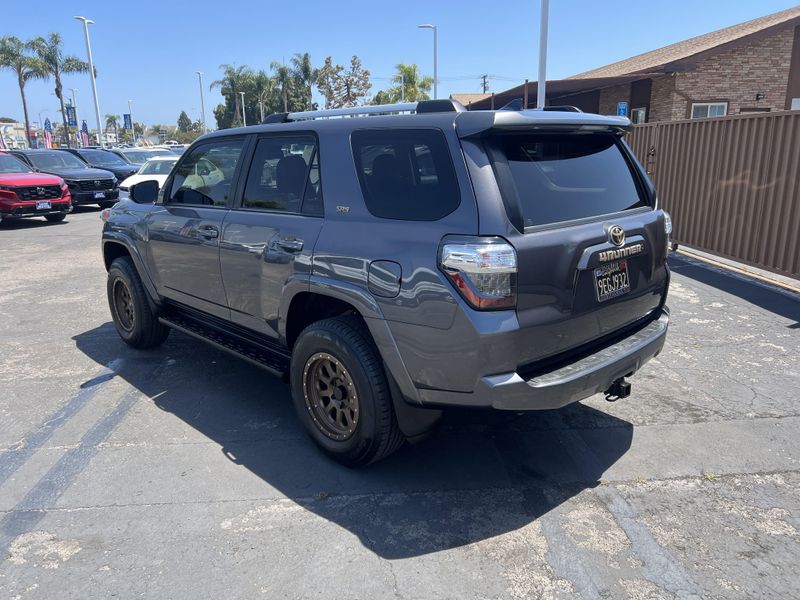 Used 2021 Toyota 4Runner SR5 PremiumImage 2