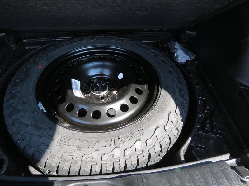 Used 2025 Jeep Compass Trailhawk 4x4 4dr SUVImage 21