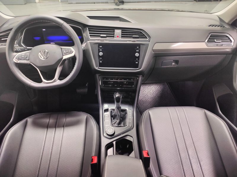 Used 2023 Volkswagen Tiguan SE 4-Motion AWDImage 16