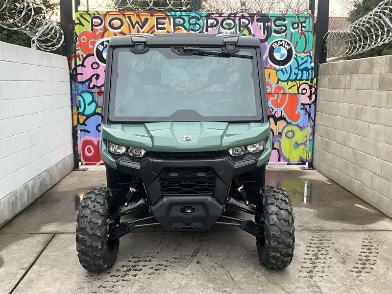 2025 Can-Am DEFENDER HD9 DPS CABImage 1