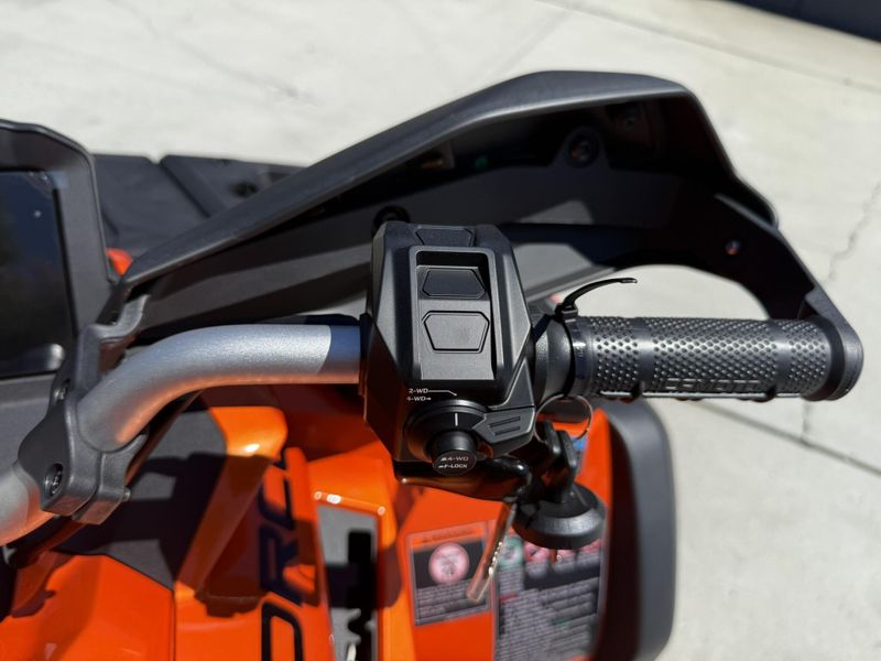 New 2025 CFMOTO CFORCE 800 TOURING Image 9