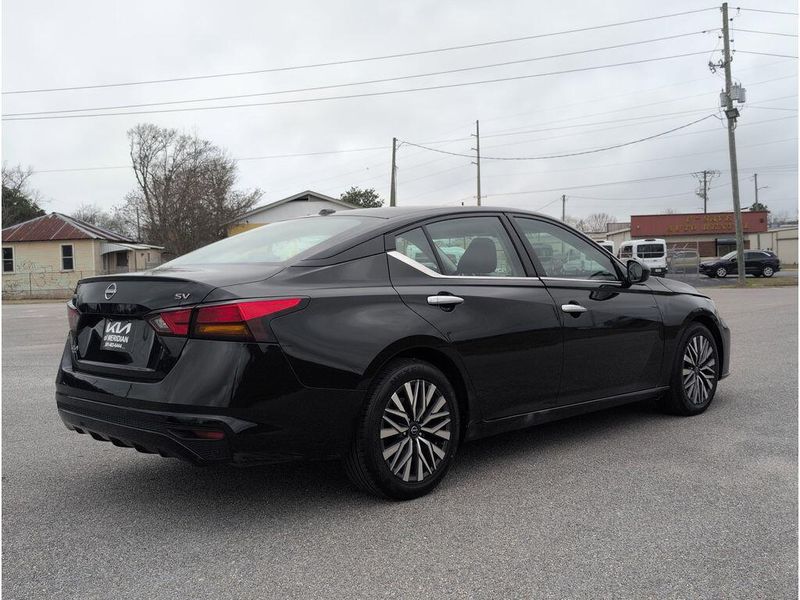 Used 2024 Nissan Altima 2.5 SVImage 5