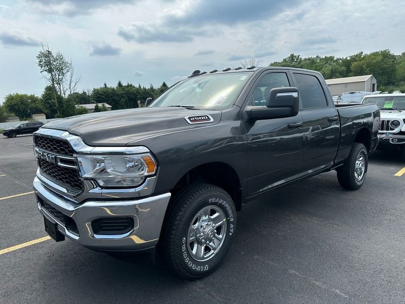 2024 RAM 2500 Tradesman Crew Cab 4x4 6