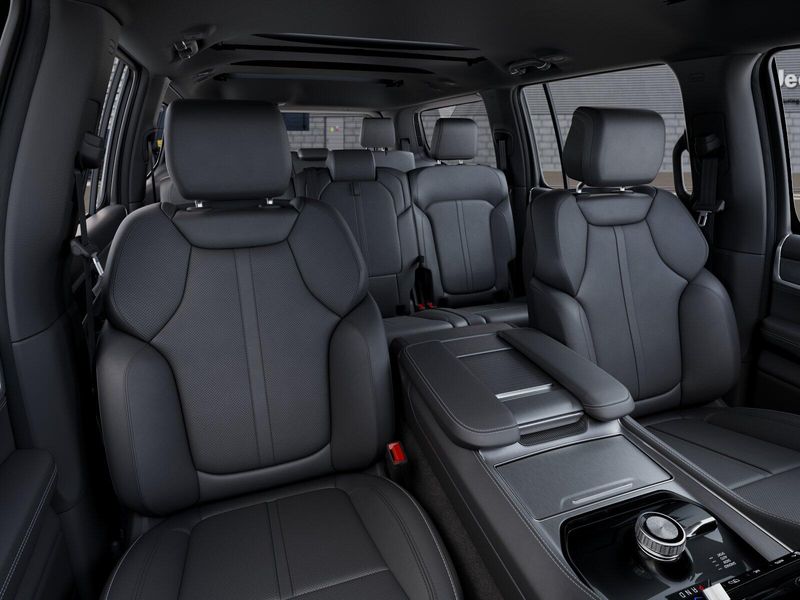 2026 Jeep Grand Wagoneer Upland 4x4Image 9