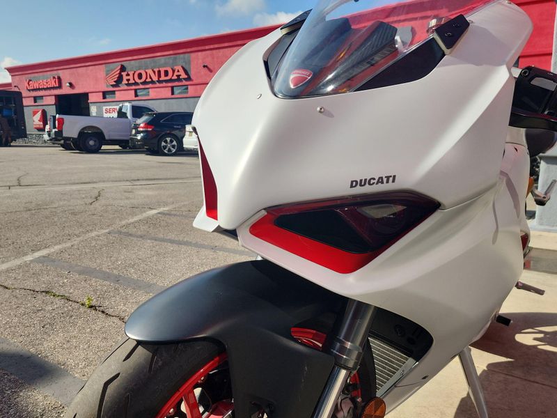 Used 2023 Ducati Panigale V2 Image 17