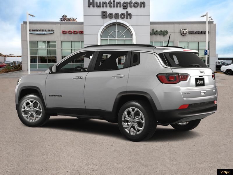 2025 Jeep Compass Latitude 4x4Image 4