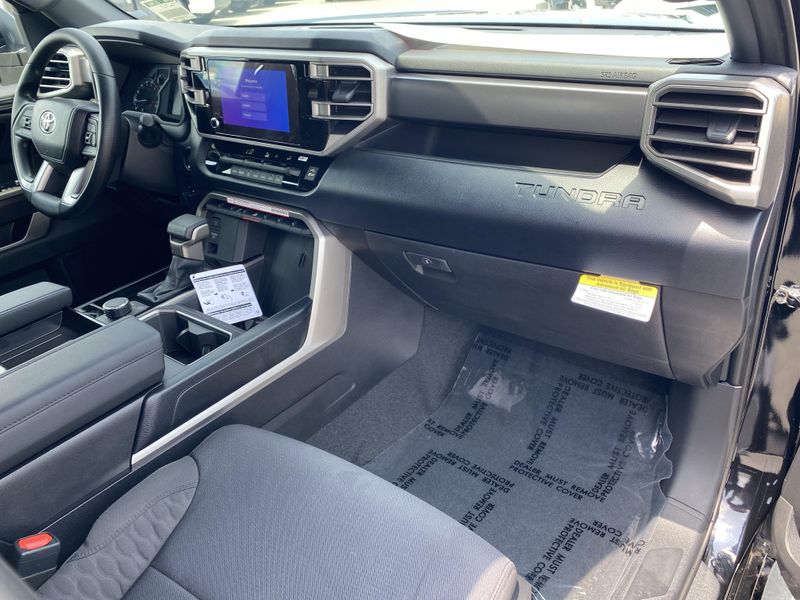 New 2025 Toyota Tundra SR5Image 9