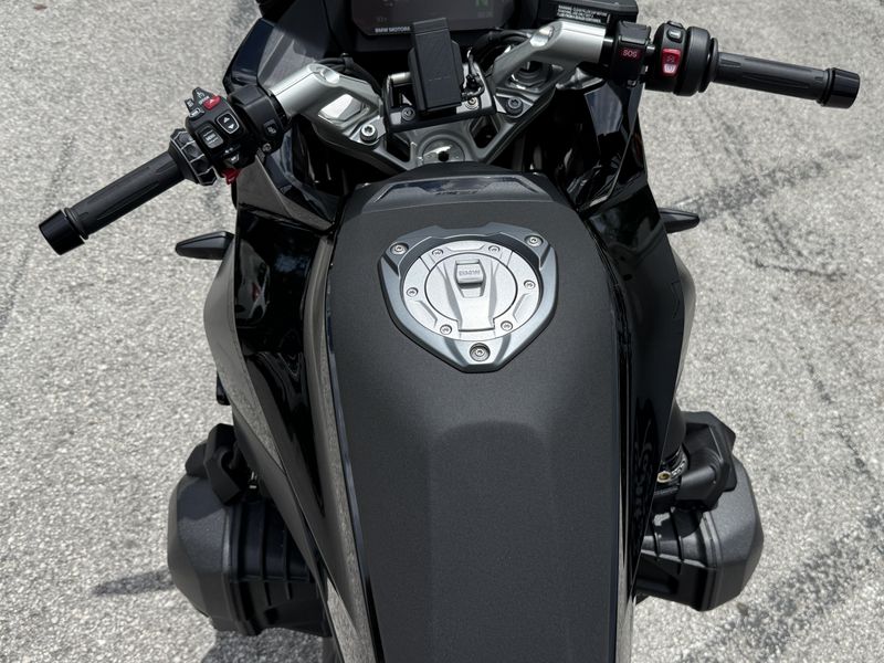 2026 BMW R 1300 RS