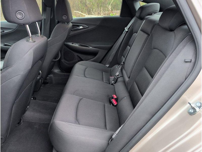 Used 2023 Chevrolet Malibu LTImage 29