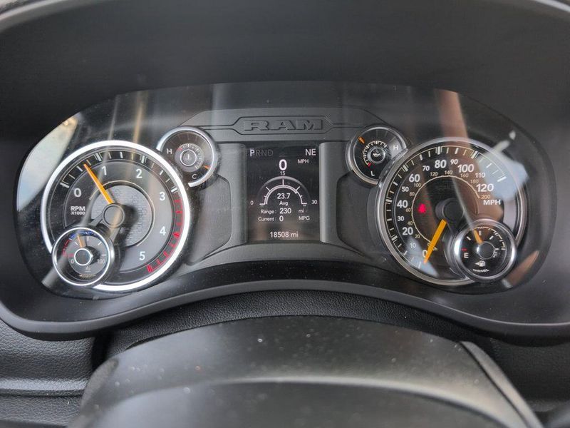 2022 RAM 2500 TradesmanImage 23