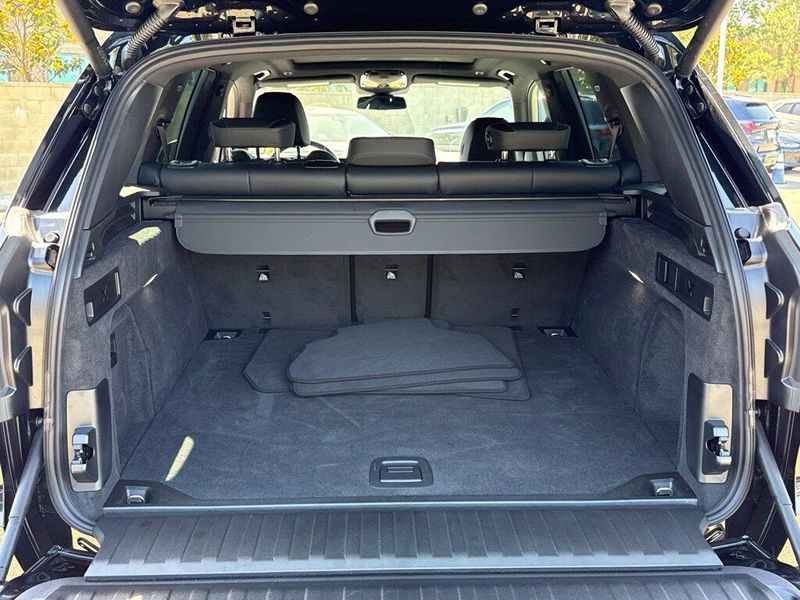 Used 2026 BMW X5 sDrive40iImage 16