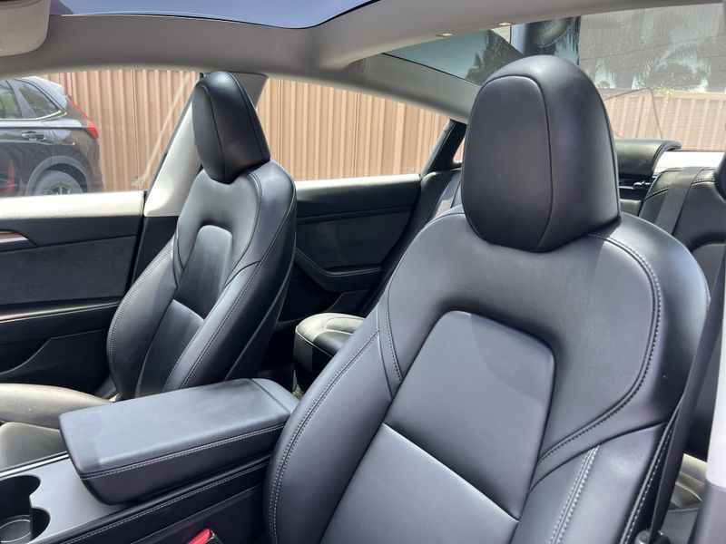 Used 2023 Tesla Model 3 PerformanceImage 7