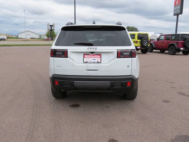 New 2026 Jeep Cherokee 85th Anniversary Edition 4x4Image 5