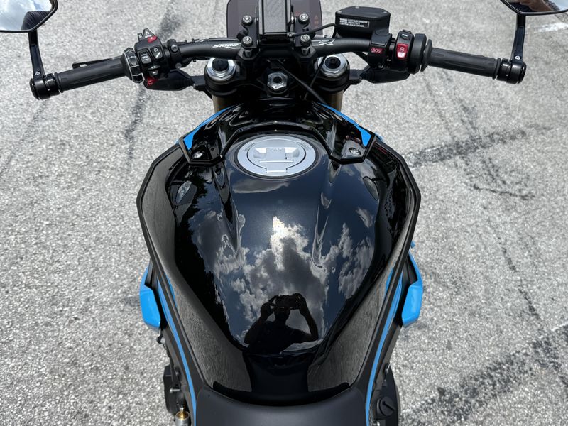 2026 BMW S 1000 R