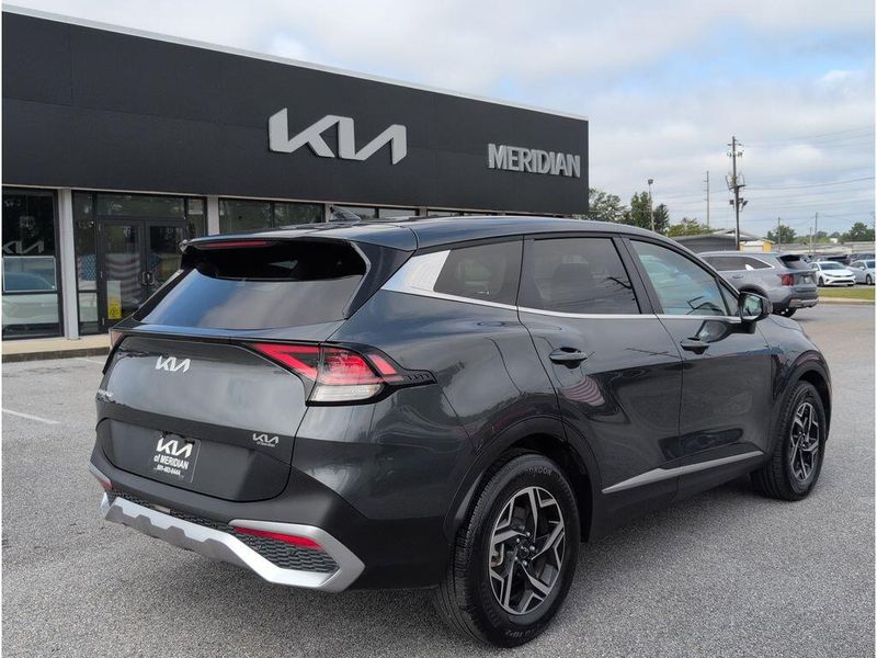 Used 2024 Kia Sportage LXImage 5