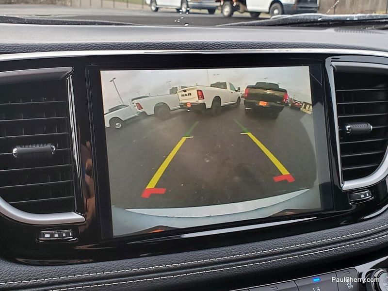 New 2026 Chrysler Pacifica Select