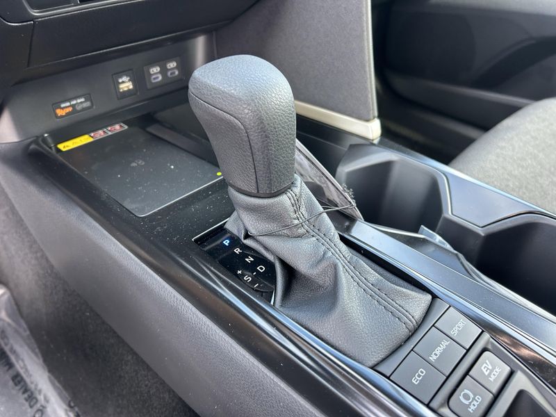 New 2025 Toyota Camry LEImage 18