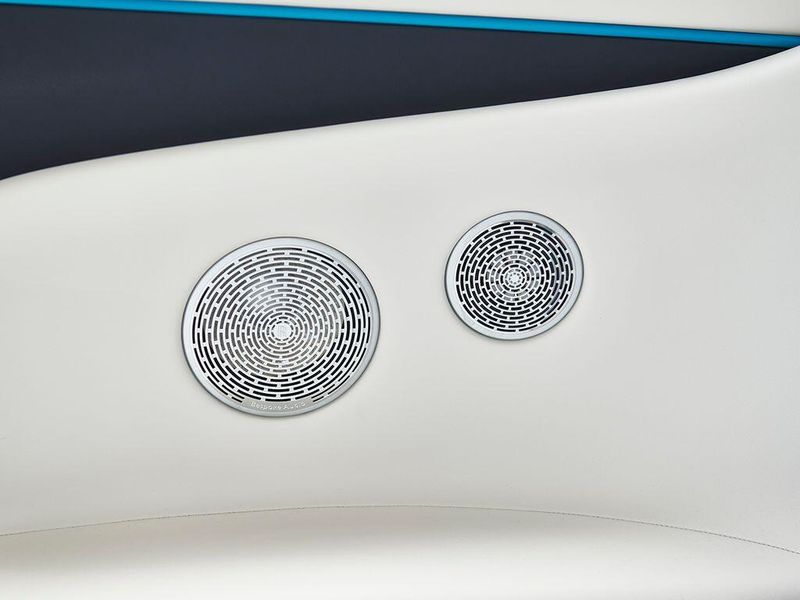 Used 2025 Rolls-Royce Spectre Image 23