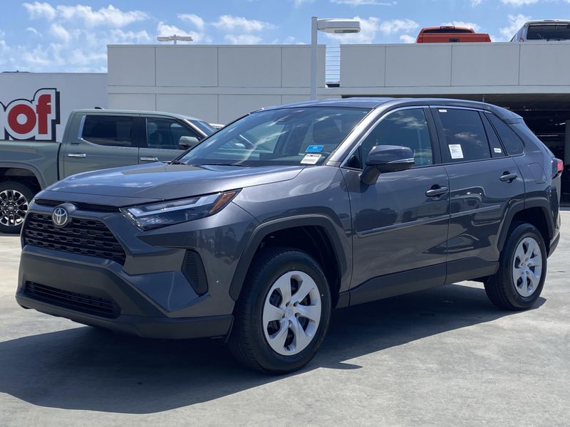 2025 Toyota RAV4 LEImage 6