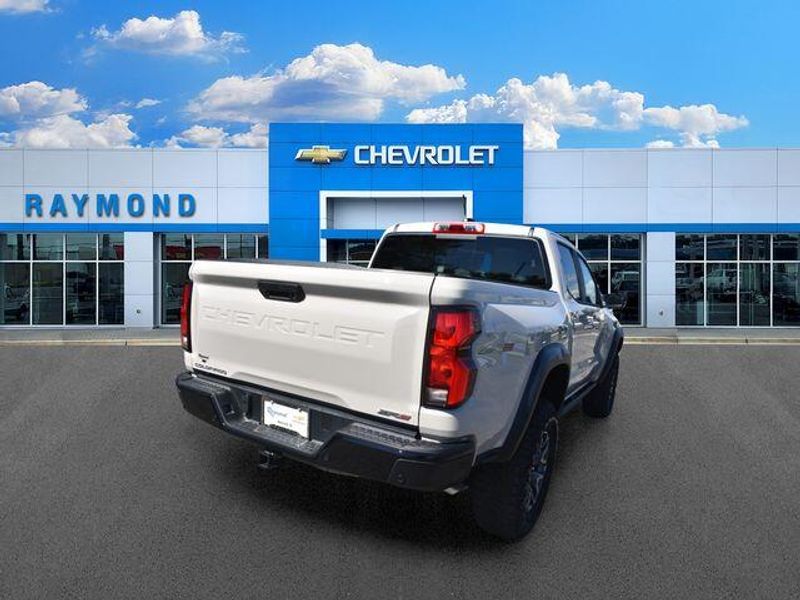 New 2026 Chevrolet Colorado ZR2Image 4