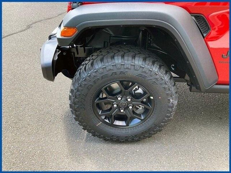 New 2025 Jeep Wrangler WillysImage 4