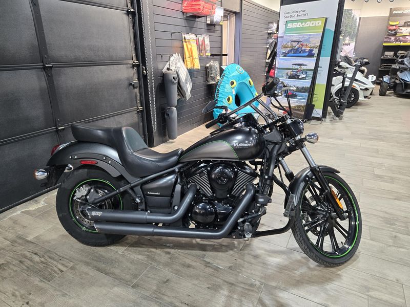 2017 Kawasaki VULCAN 900 CUSTOM Image 2