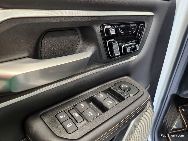 New 2026 RAM 1500 Tungsten Crew Cab 4x4Image 23