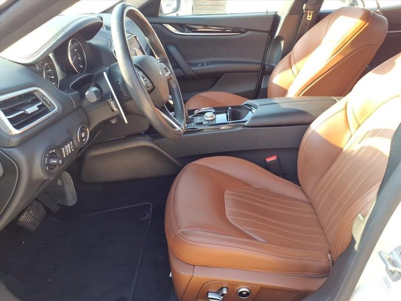 Used 2022 Maserati Ghibli Modena Q4Image 19