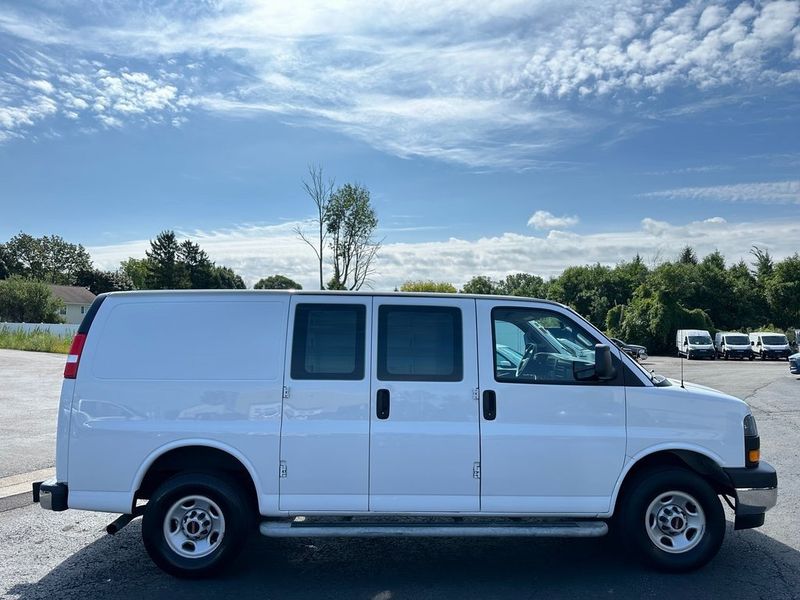 2022 GMC Savana Cargo Work VanImage 10