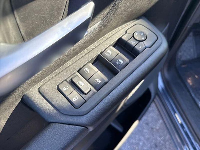 2026 RAM 1500 Big Horn Crew Cab 4x4 5'7' Box